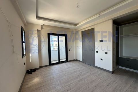 LEVANTEN Mezitli'de Sıfır, Havuzlu, Site İçi 2+1 Kiralık Daire