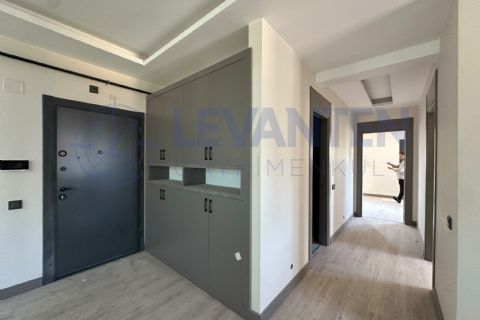 LEVANTEN Mezitli'de Sıfır, Havuzlu, Site İçi 2+1 Kiralık Daire