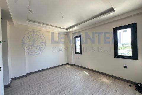 LEVANTEN Mezitli'de Sıfır, Havuzlu, Site İçi 2+1 Kiralık Daire