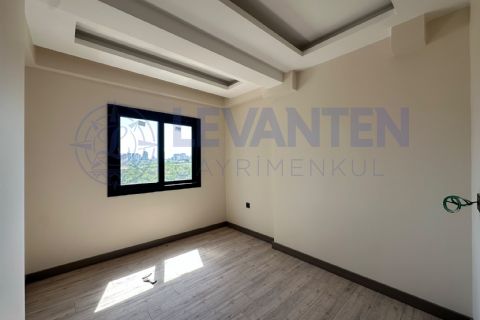LEVANTEN Mezitli'de Sıfır, Havuzlu, Site İçi 2+1 Kiralık Daire KAT 3 