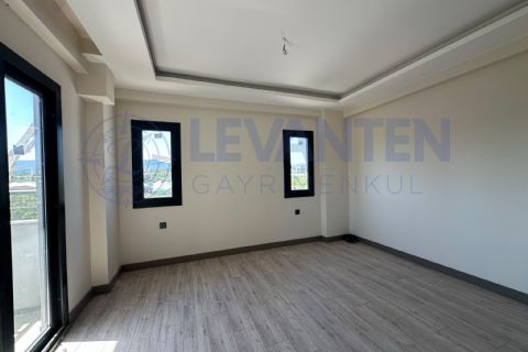 LEVANTEN Mezitli'de Sıfır, Havuzlu, Site İçi 2+1 Kiralık Daire KAT 3 