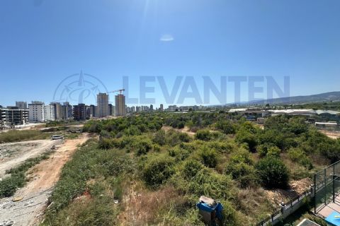 LEVANTEN Mezitli'de Sıfır, Havuzlu, Site İçi 2+1 Kiralık Daire KAT 3 