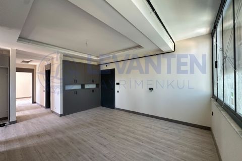 LEVANTEN Mezitli'de Sıfır, Havuzlu, Site İçi 2+1 Kiralık Daire KAT 3 