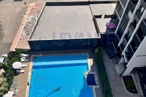 LEVANTENDEN 2 BLOK HAVUZLU SİTE İÇİ EBEVEYN BANYOLU KOMBİLİ 2+1