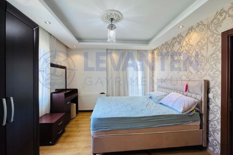 LEVANTENDEN AKKEN MOREV 3 SİTESİNDE ARA KAT KOMBİLİ 3+1