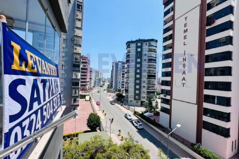 LEVANTENDEN AKKEN MOREV 3 SİTESİNDE ARA KAT KOMBİLİ 3+1