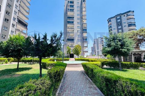 LEVANTENDEN AKKEN MOREV 3 SİTESİNDE ARA KAT KOMBİLİ 3+1