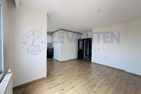 LEVANTENDEN AKKENT MAHDE SİTE İÇİ YÜKSEK ARA KAT 2 BALKON FERAH 3+1