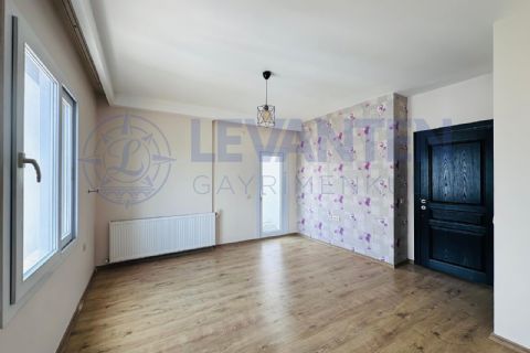 LEVANTENDEN AKKENT MAHDE SİTE İÇİ YÜKSEK ARA KAT 2 BALKON FERAH 3+1