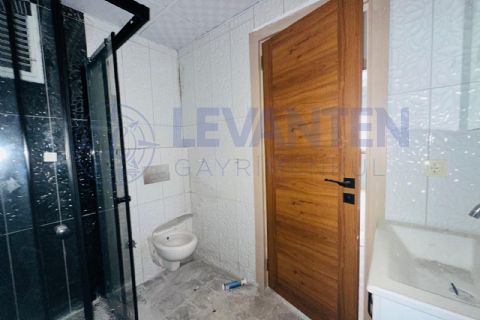 LEVANTENDEN ÇEŞMELİDE HAVUZLU SIFIR 2+1 GÜNEY VE DOĞU CEPHE