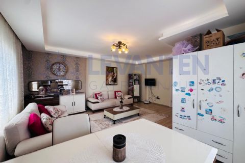 LEVANTENDEN ÇİFTLİKKÖYDE HAVUZLU SİTE İÇİ 3+1 CEPHELERİ AÇIK