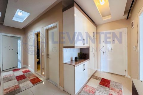 LEVANTENDEN ÇİFTLİKKÖYDE HAVUZLU SİTE İÇİ 3+1 CEPHELERİ AÇIK