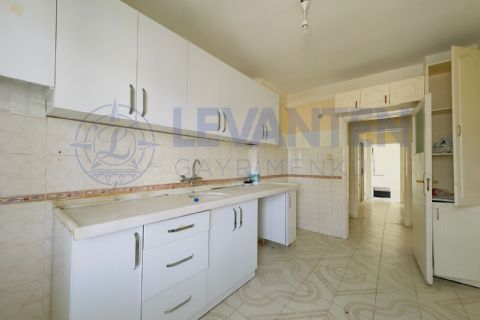 LEVANTENDEN DENİZ GÖREN 2 BLOK SİTE İÇİ 3+1 
