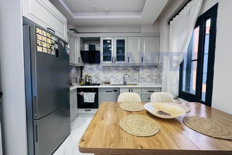 LEVANTENDEN DENİZ GÖREN KOMBİ HAVUZ 2+1