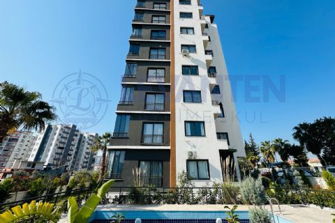 LEVANTENDEN DENİZ GÖREN KOMBİ HAVUZ 2+1