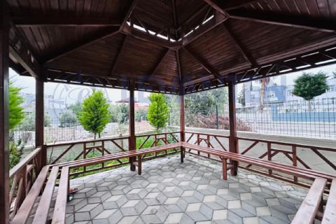 LEVANTENDEN DENİZ GÖREN KOMBİ HAVUZ 2+1