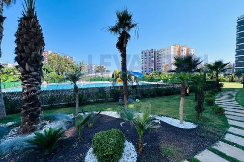 LEVANTENDEN DENİZ MANZARALI AQUAHAVUZLU SİTE İÇİ ULTRA LÜKS 1+1