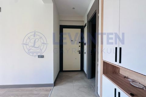 LEVANTENDEN DENİZ MANZARALI AQUAHAVUZLU SİTE İÇİ ULTRA LÜKS 1+1