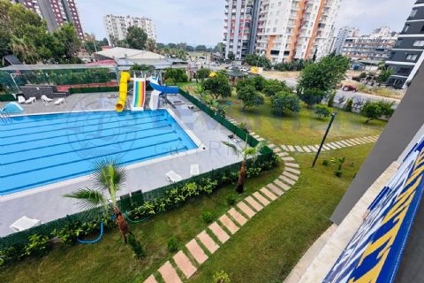 LEVANTENDEN DENİZ MANZARALI AQUAHAVUZLU SİTE İÇİ ULTRA LÜKS 1+1