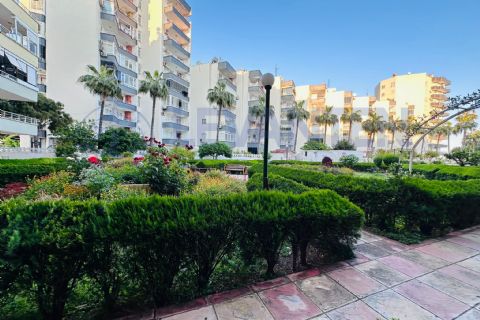 LEVANTENDEN DENİZE 0 HAVUZLU SİTE EŞYALI 2+1