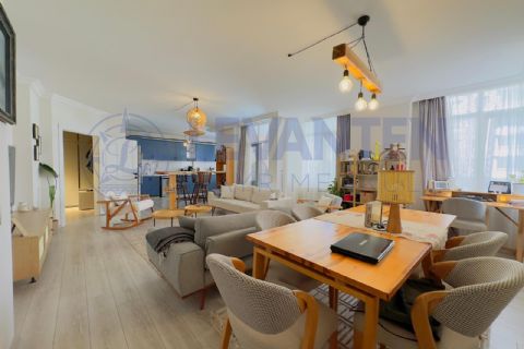 LEVANTENDEN DENİZE YAKIN HAVUZ KOMBİ GENİŞ OTURUM MASRAFSIZ 3+1