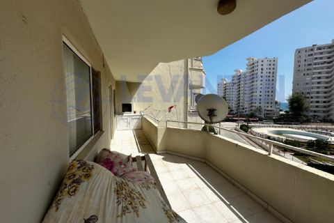 LEVANTENDEN DENİZE YAKIN HAVUZLU SİTE GENİŞ OTURUM 2+1