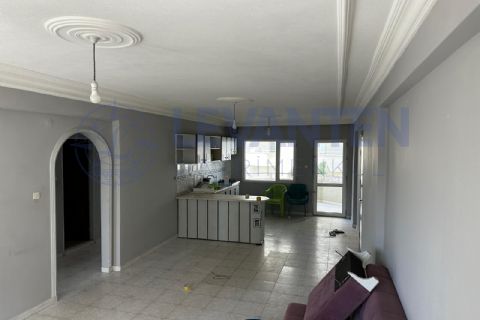 LEVANTENDEN DENİZE YAKIN HAVUZLU SİTE GENİŞ OTURUM 2+1