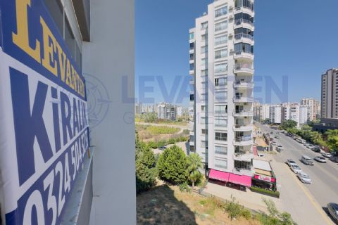 LEVANTENDEN GELECEK OKULU CİVARI Kombili Cam Balkonlu 3+1 Daire
