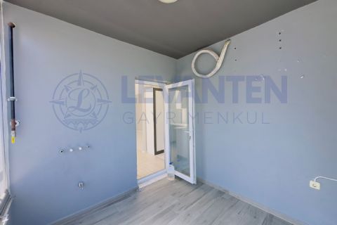 LEVANTENDEN GELECEK OKULU CİVARI Kombili Cam Balkonlu 3+1 Daire