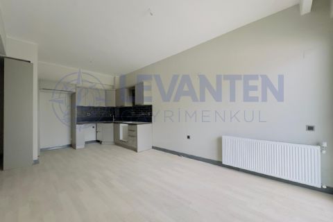 LEVANTENDEN GMK BULVARI ÜZERİNDE AÇIK KAPALI OTOPARK AÇIK MUTFAK 2+1