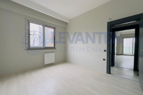 LEVANTENDEN GMK BULVARI ÜZERİNDE AÇIK KAPALI OTOPARK AÇIK MUTFAK 2+1