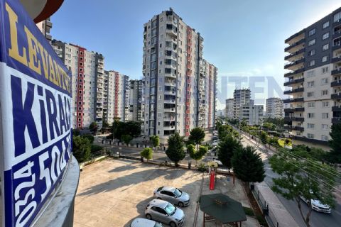 LEVANTENDEN GMK KUYULUK YOLUNA YAKIN TEK BLOK AYRI MUTFAK 3+1