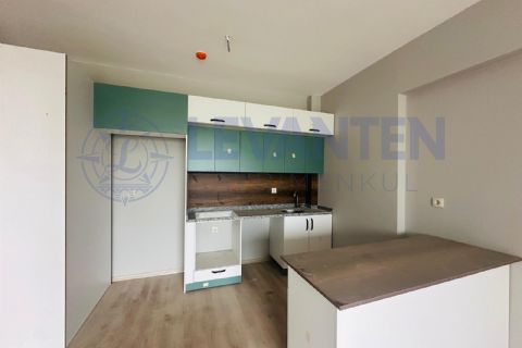 LEVANTEN'DEN GÜNEY CEPHELİ HAVUZLU SIFIR 1+1