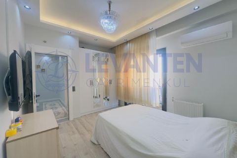 LEVANTENDEN Havuzlu, Eşyalı, Ebeveyn Banyolu 2+1 Satılık Daire