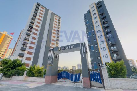 LEVANTENDEN Havuzlu, Eşyalı, Ebeveyn Banyolu 2+1 Satılık Daire