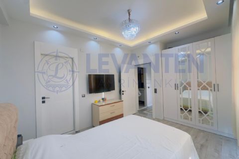 LEVANTENDEN Havuzlu, Eşyalı, Ebeveyn Banyolu 2+1 Satılık Daire