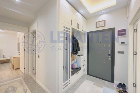 LEVANTENDEN Havuzlu, Eşyalı, Ebeveyn Banyolu 2+1 Satılık Daire