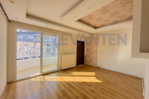 LEVANTENDEN HAVUZLU SİTE DENİZ GÖREN BALKON KOMBİ CAM BALKON 3+1