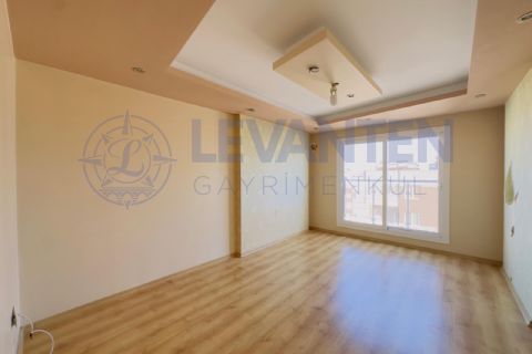 LEVANTENDEN HAVUZLU SİTE DENİZ GÖREN BALKON KOMBİ CAM BALKON 3+1