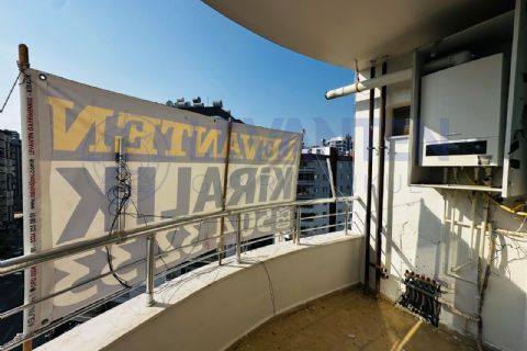 LEVANTENDEN HAVUZLU SİTE DENİZ GÖREN BALKON KOMBİ CAM BALKON 3+1