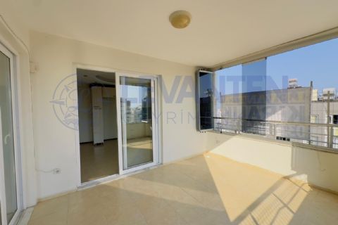 LEVANTENDEN HAVUZLU SİTE DENİZ GÖREN BALKON KOMBİ CAM BALKON 3+1