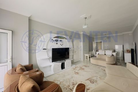 LEVANTENDEN HAVUZLU SİTE İÇİ KOMBİ CAM BALKON İÇİ YENİLENMİŞ 3+1