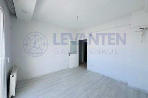 LEVANTENDEN İKİ BLOKLU SİTE İÇERİSİNDE KOMBİLİ MERKEZİ KONUM 3+1