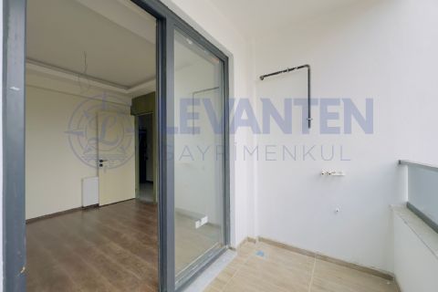 LEVANTENDEN KALİTELİ MALZEME KORİDORLU BALKONLU 1+1