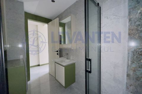 LEVANTENDEN KALİTELİ MALZEME KORİDORLU BALKONLU 1+1