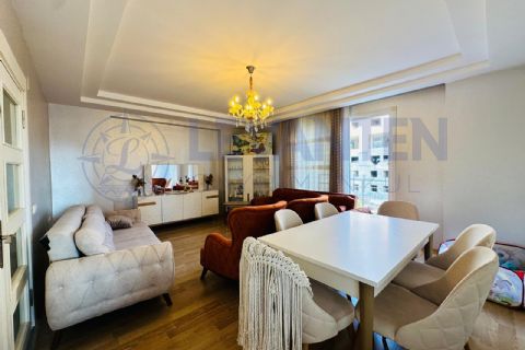 LEVANTENDEN KİTAPSAN ARKASI SOSYETEYE YAKIN 3+1