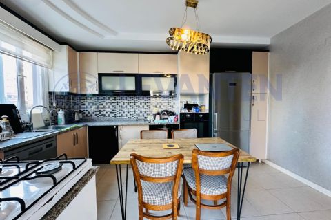 LEVANTENDEN KİTAPSAN ARKASI SOSYETEYE YAKIN 3+1
