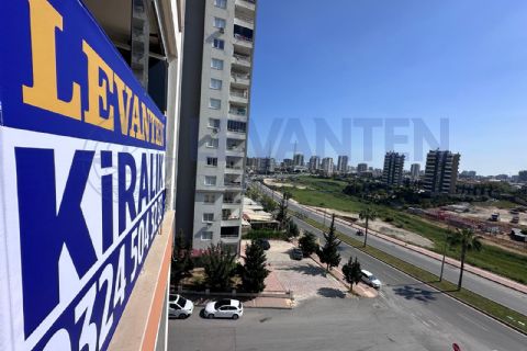 LEVANTENDEN KOMBİ CAM BALKON KLİMA CADDE ÜZERİ HER KAT TEK 3+1