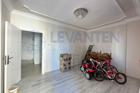 LEVANTENDEN MASRAFSIZ KOMBİLİ CEPHE AÇIK MERKEZİ KONUM GENİŞ 3+1