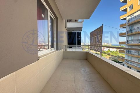 LEVANTENDEN MASRAFSIZ KOMBİLİ CEPHE AÇIK MERKEZİ KONUM GENİŞ 3+1